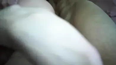 زوج يسمح لصديقه بنيك كس زوجته اليابانية