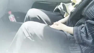 پسر جوان یک زن حشری از تو خیابون سوار میکنه و کصشو جر میده